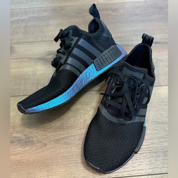 ADIDAS NMD R1 women’s in black leopard size 8 - Picture 2 of 3